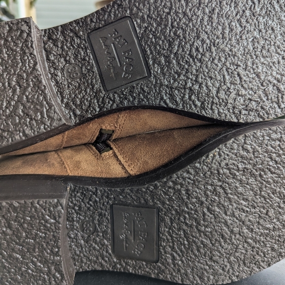 Leather boots - Picture 10 of 13